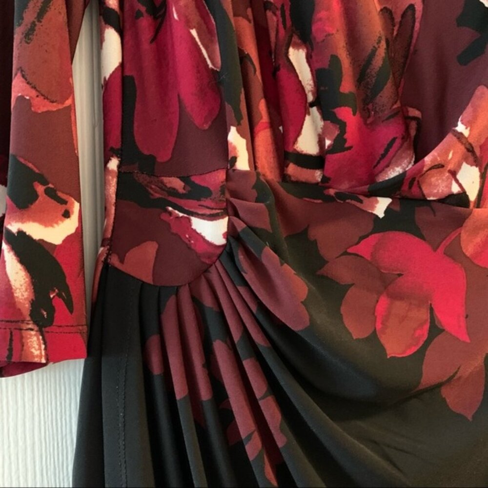 Le Chateau Gathered Red Floral Stretch Dress L - Picture 2 of 8